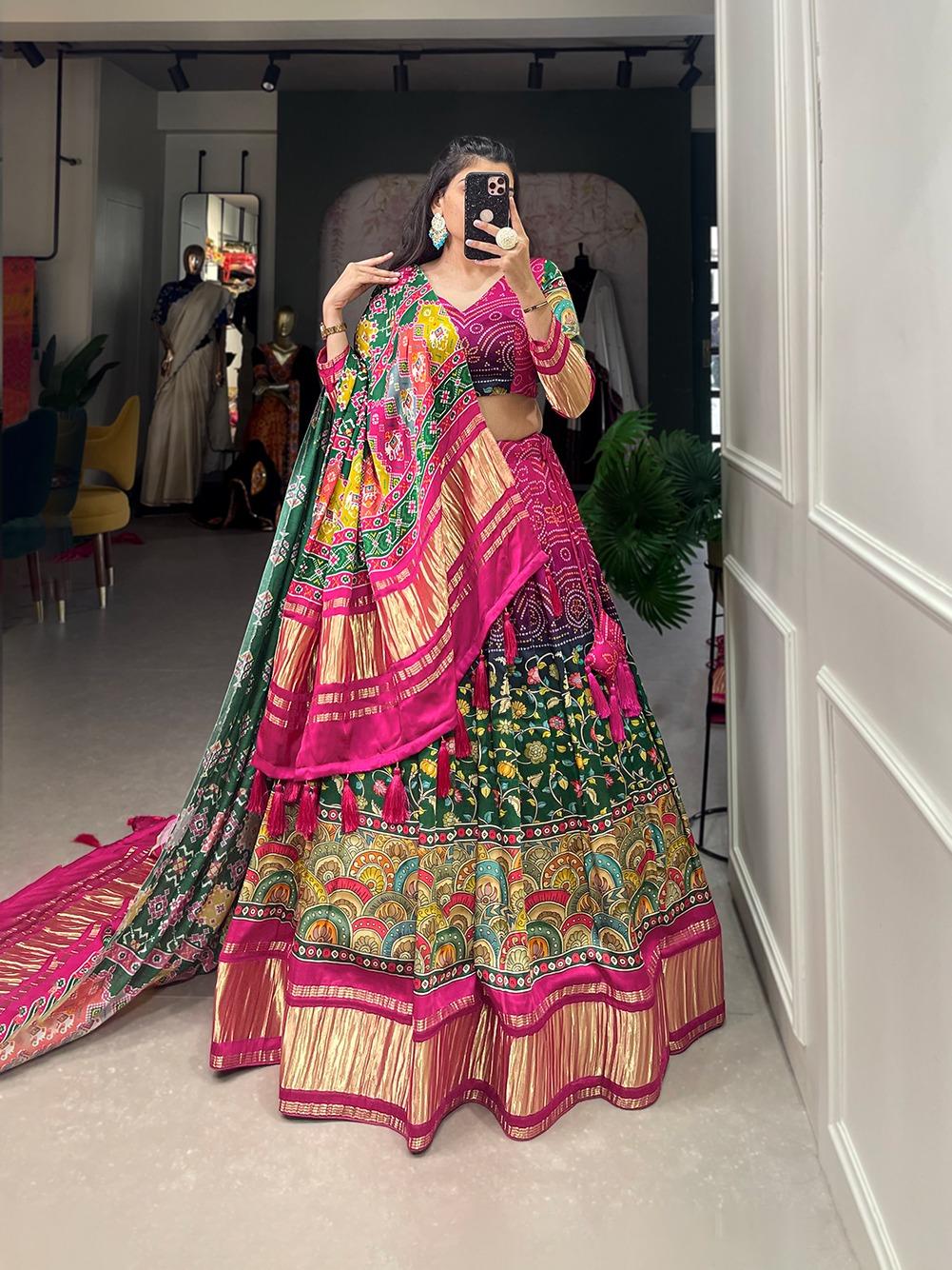 Who likes ઘરચોળુ gujrati brides 🧡 • Phtotgraphed By    @deep  _joshi_gal… | Indian bridal dress, Indian  bridal outfits, Wedding lehenga designs
